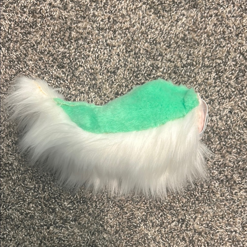Nub tail!